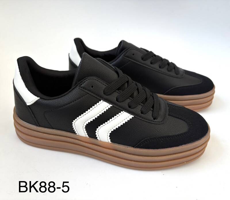 Buty sportowe damskie Roz 36-41/ 12 par